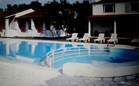 Nikos Apartments
